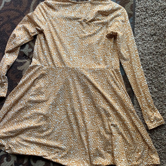 Beautiful Wrap dress - Picture 2 of 2